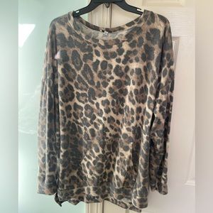 White Birch fuzzy cheetah print sweater (with pockets), size L!